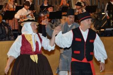 Centro y Anzar, de Telde, en el III Festival Folclórico Herencias (Foto Francisco Javier Santana)
